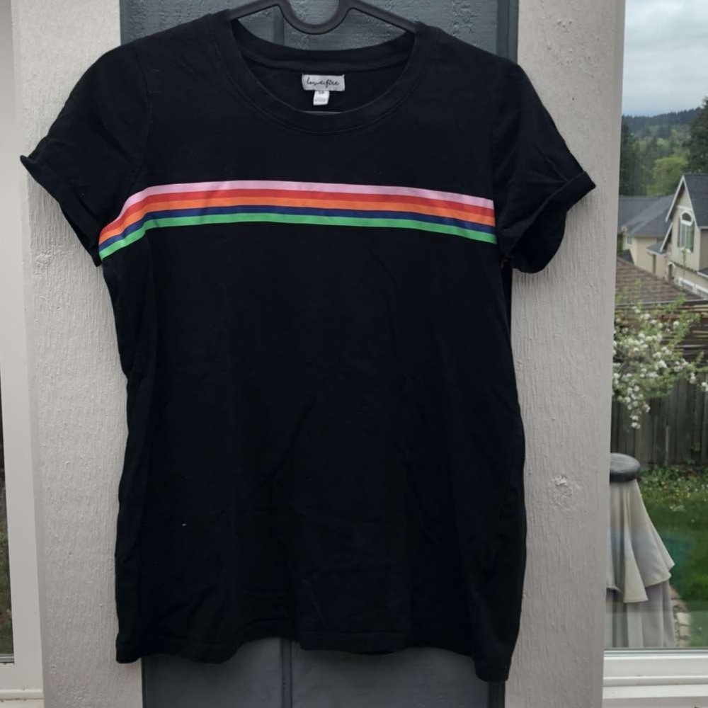 Black t shirt